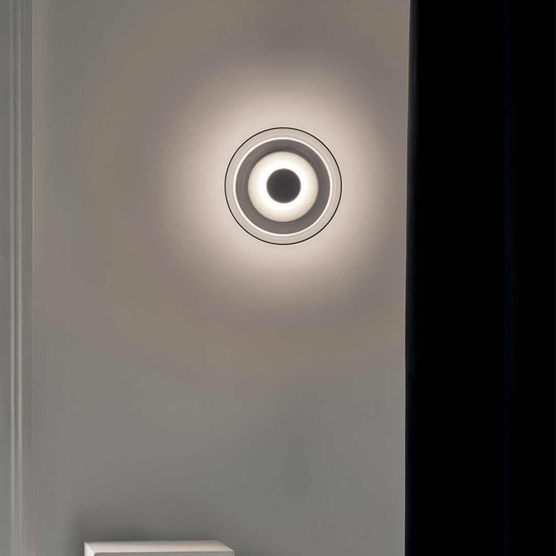 Via Wall Lamp
